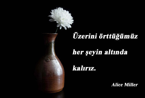 Yalan İle İlgili Sözler